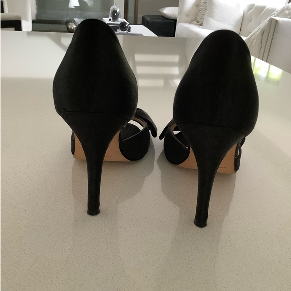 Manolho Blahnik Satin Bow Heel - Picture 5 of 6